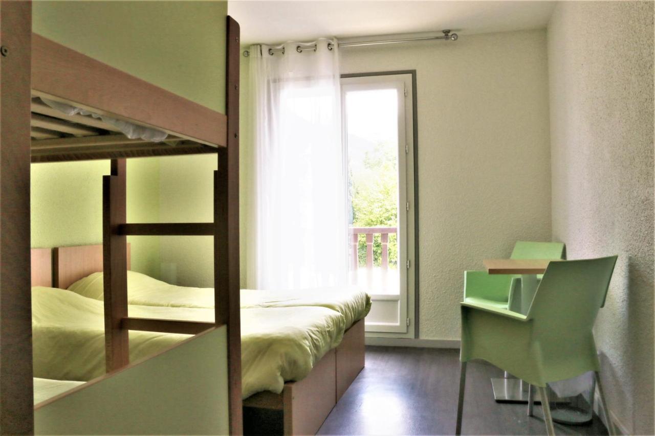 Auberge de la Vallée d'Ossau Izest Esterno foto